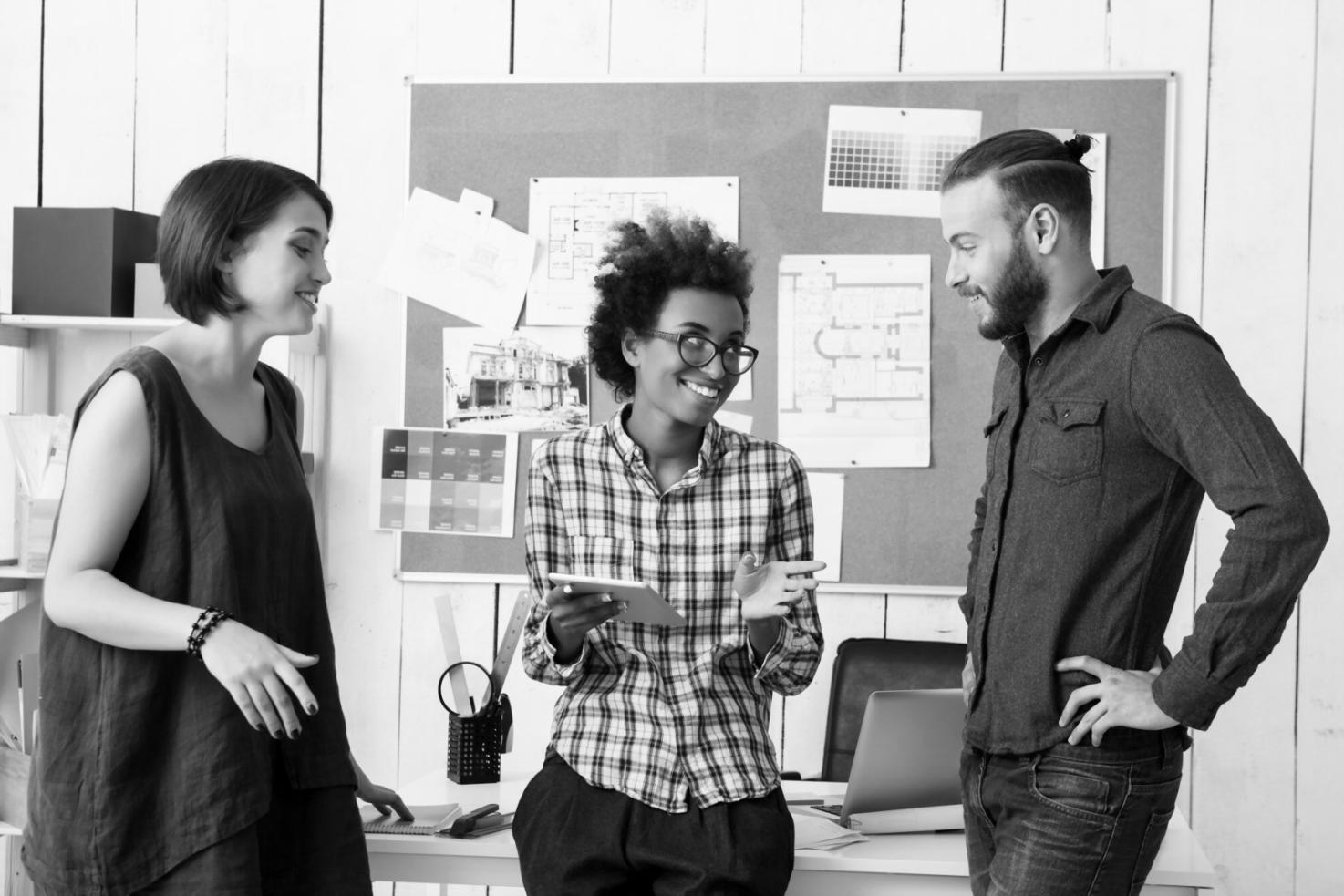 Équipe phoraliquos en réunion de travail